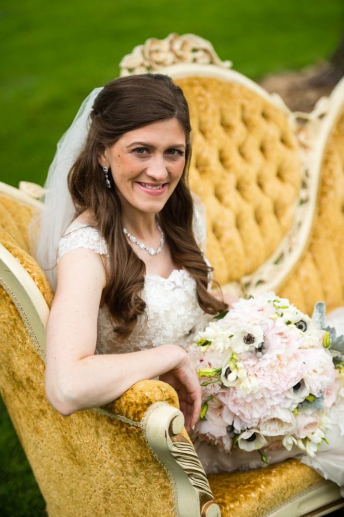 vintage gold french sofa rental - vintage outdoor wedding ideas #vintagewedding #wedding
