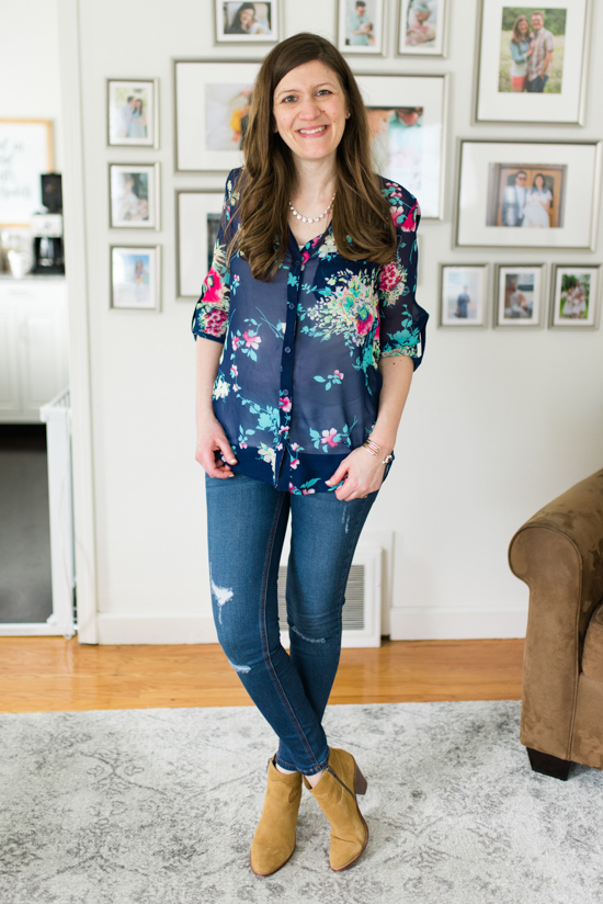 Sinclaire Floral Print Blouse from Kut from the Kloth | Spring Stitch Fix Review | May 2018 Stitch Fix Review | Stitch Fix clothes | Stitch Fix blogger | Crazy Together blog