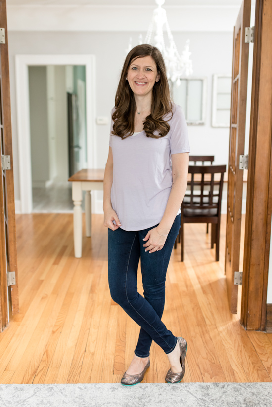 This Raw Edge V-Neck Tee from BP came in the Best Trunk Club Shipment I've Ever Received | Fall 2018 Trunk Club review featuring casual tops and leggings | Nordstrom clothes |Trunk Club clothes | subscription box review | subscription style boxes | subscription boxes for women | fall fashion ideas | Crazy Together blog #trunkclub #stylebox #fashion #fallclothes #nordstrom