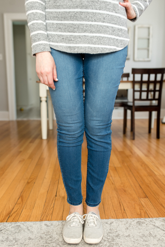Cheaper than Stitch Fix: Fashom stying service review | High Rise Skinny Jeans from Just USA | A comparison of Stitch Fix vs. Fashom | #stitchfix #fashion | Crazy Together blog