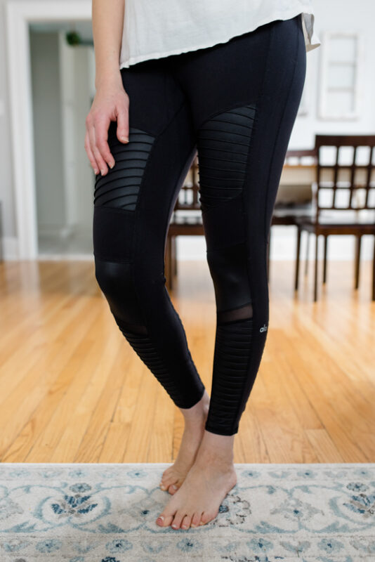 Postpartum Trunk Club Review featuring Alo High Waist Moto 7/8 Leggings | Trunk Club clothes | personal styling service | #trunkclub | #winterclothes | #postpartum | #nursing | Crazy Together blog