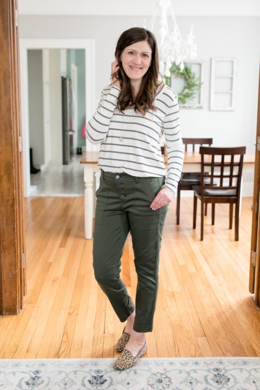 My Trendsend Shipment that Came Before the Quarantine | Trendsend by Evereve personal styling service | Billie Stripe Tunic Tee from Peyton Jensen and Aiden Trouser pants with Exposed Buttons from Level 99 | #trendsend #stitchfix #stylebox | #stylereview | Crazy Together blog