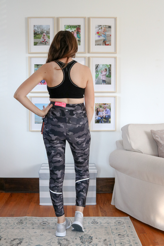 Active Racerback Sport Bra with Ivy Ankle Leggings from Wantable Active Edit. I was shocked at how my self-confidence grew while trying on the clothes from my Wantable Active Edit. Here's my honest review of the service. The fitness clothes are great for any season: spring, summer, fall or winter. 